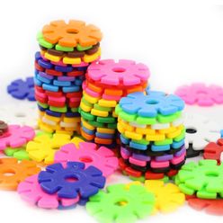 100pcs/lot Plastic Snowflake Interconnecting Blocks Building & Construction Toys Children 3D Puzzle Kindergarten Baby Game Toy