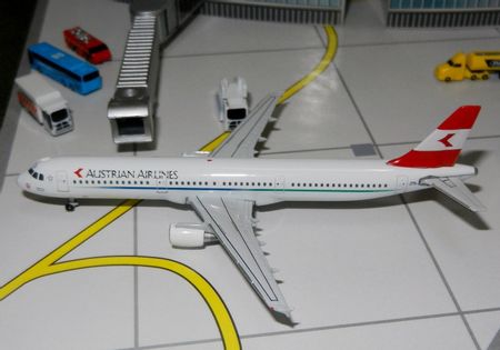 1:500 Austria Airlines Airbus A321 OE-LBD Aircraft Model
