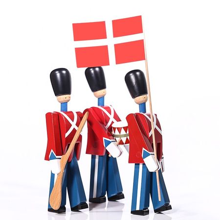 Nordic Danish Soldier Wooden Miniature Figurines Decoration Creative Home Decor Children's Model Puppet Handmade Solid Wood