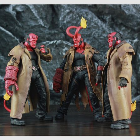 Hellboy Smoking Wounded HB With Horn 7