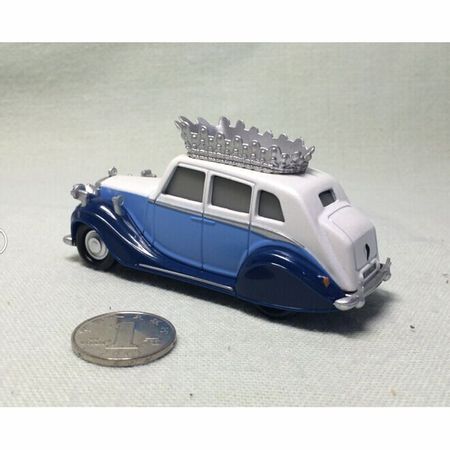 Disney Pixar Cars 2 Classic Cartoon Alloy Car Toys Of The British Queen Cars Model Best Birthday Christmas Gift For Kids