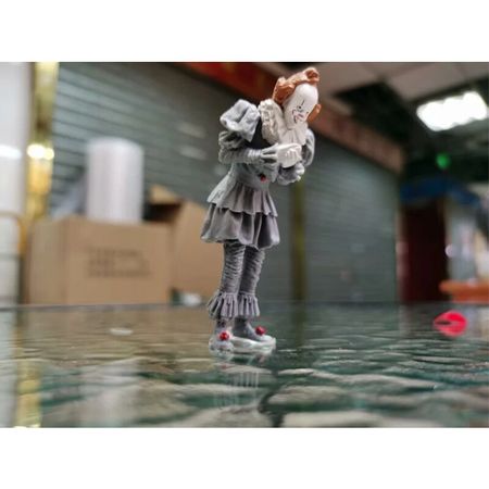 Pennywise Figure 2pcs/set Stephen King's It the Clown Pennywise Figure PVC Horror Action Figures Model Toy Doll Gift