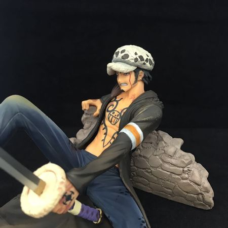 18CM One Piece Trafalgar D Water Law Surgery Doctors Statue Anime Collectible Figurines PVC Action Figure Model Toy Free Shippin