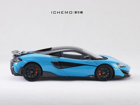 LCD Model 1:18  McLaren 600LT The door can open  Collection of die-casting simulation alloy model car toys