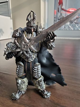 WOW Fall of The Lich King Arthas Menethil Figure Lich King Arthas Figure PVC Action Figure Collectible Model Toy Gift