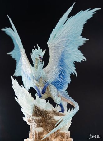 Game the Monster Hunter Iceborne Velkhana Dragon PVC Statue Figure Model Toys 22cm