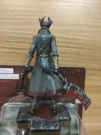 Game Bloodborne the Hunter PVC Action Figure Collectible Model Toys