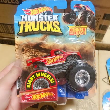Hot Wheels Car MONSTER TRUCKS  BIG FOOT Connect And Crash Car  Collector Edition Metal Diecast Model Cars Kids Toys Gift