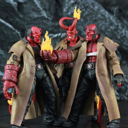 Hellboy Smoking Wounded HB With Horn 7